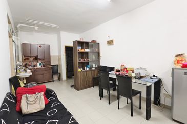 Austin Residence @Taman Mount Austin