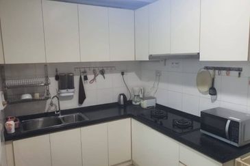 Golden Sands Seaview Residence