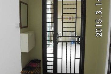 Golden Sands Seaview Residence