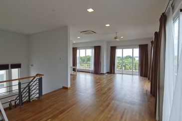 Isola Villa @ Senibong Cove