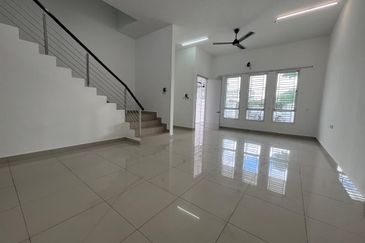 Austin Residence @Taman Mount Austin