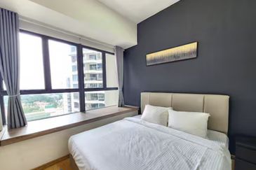 Baypoint @ Country Garden Danga Bay