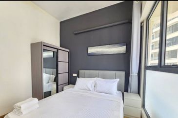 Baypoint @ Country Garden Danga Bay