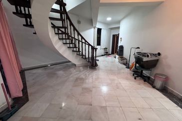 Mewah View Luxurious Apartments