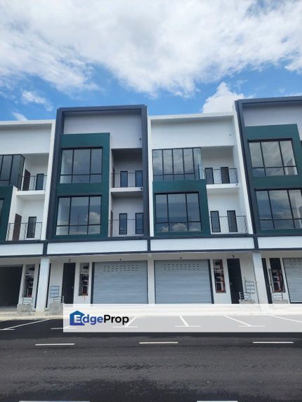 Austin Crest  Emerlard 3 Storey Shop Lot For Sale , Johor, Johor Bahru