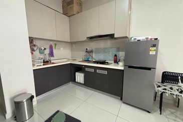 Baypoint @ Country Garden Danga Bay