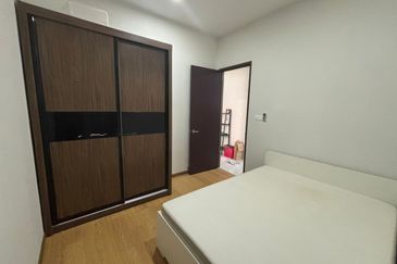 Baypoint @ Country Garden Danga Bay