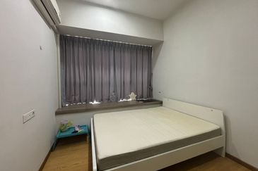 Baypoint @ Country Garden Danga Bay