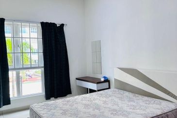 Seasons Luxury Apartments @ Amara Larkin