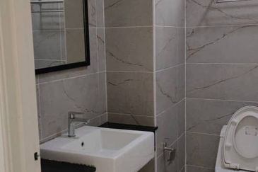 The Pinnacles (Pinnacle Tower)