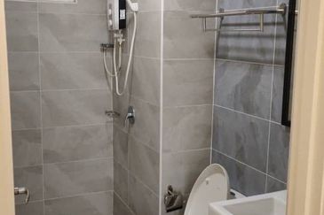 The Pinnacles (Pinnacle Tower)