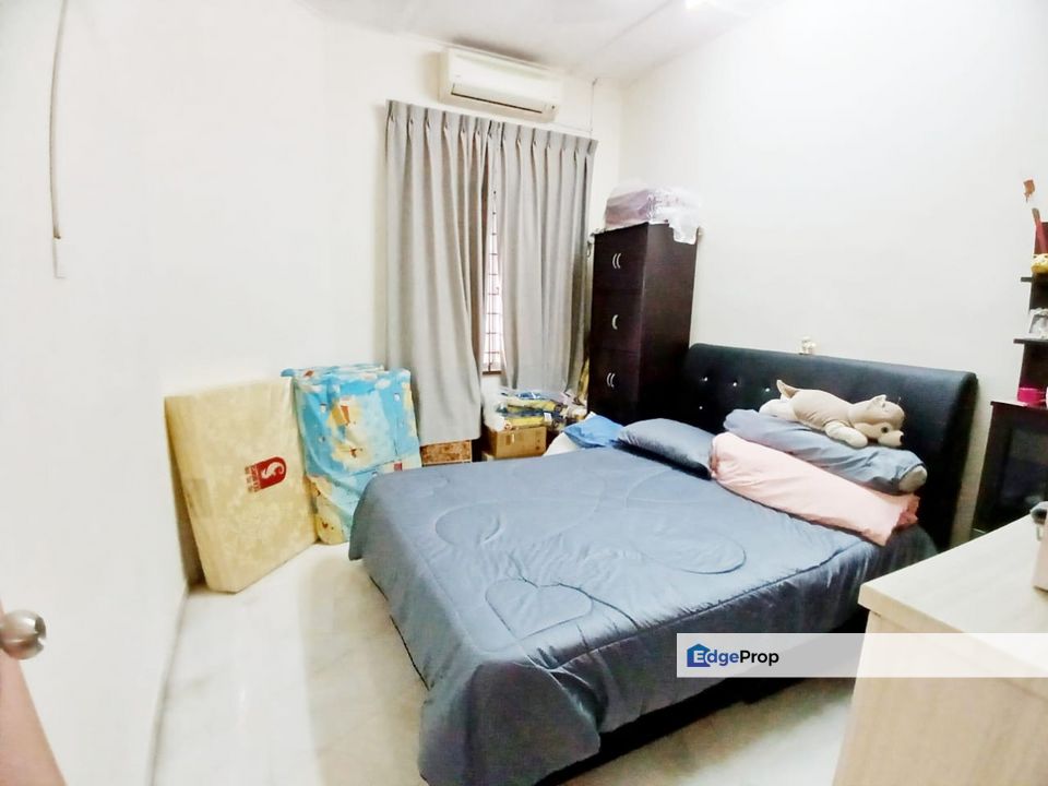 Taman Universiti Single Storey For Sale , Johor, Skudai