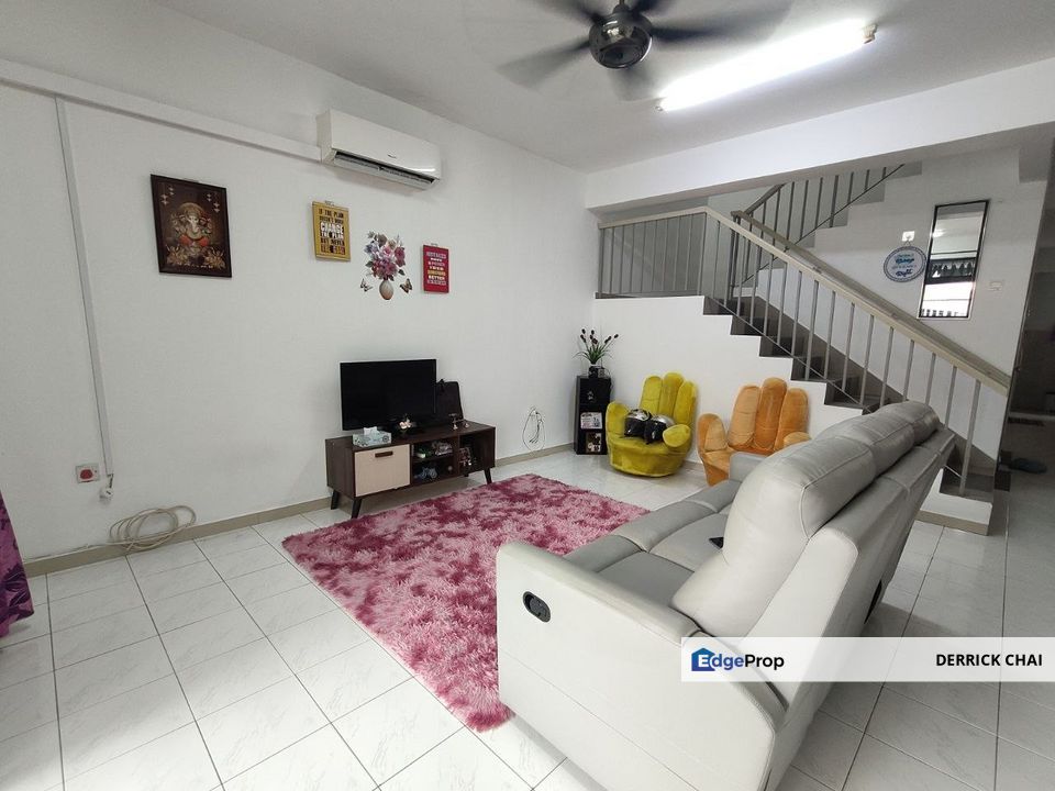 Taman Daya Double Storey terrace 22x70 , Johor, Johor Bahru