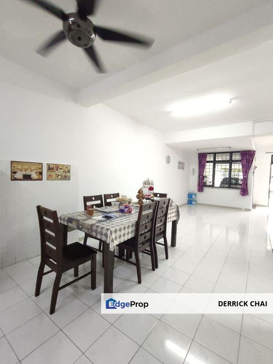 Taman Daya Double Storey terrace 22x70 , Johor, Johor Bahru