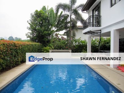 Bangsar. Private pool. View of KL. Guarded street., Kuala Lumpur, Bangsar