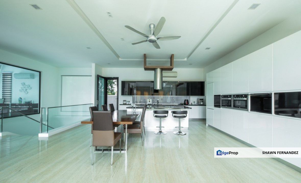 Guarded, secure street. Elevated view., Kuala Lumpur, Damansara Heights