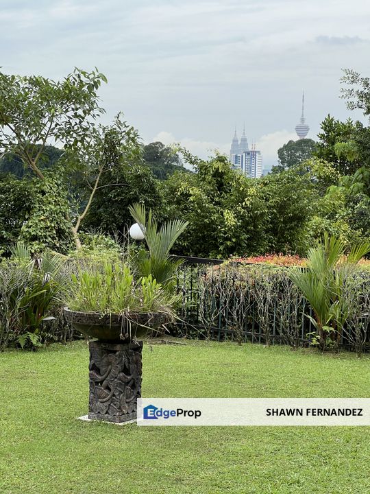 Bangsar. Guarded street. Great convenience. , Kuala Lumpur, Bangsar