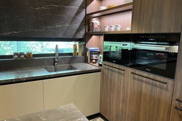 Brand New. The Peak. Damansara Heights. 