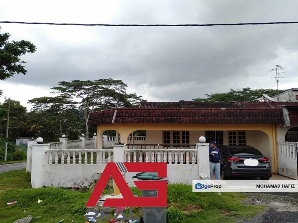 Rare Corner Property With Wide Frontage For Sale At Bf Homes Paranaque City Investmnl