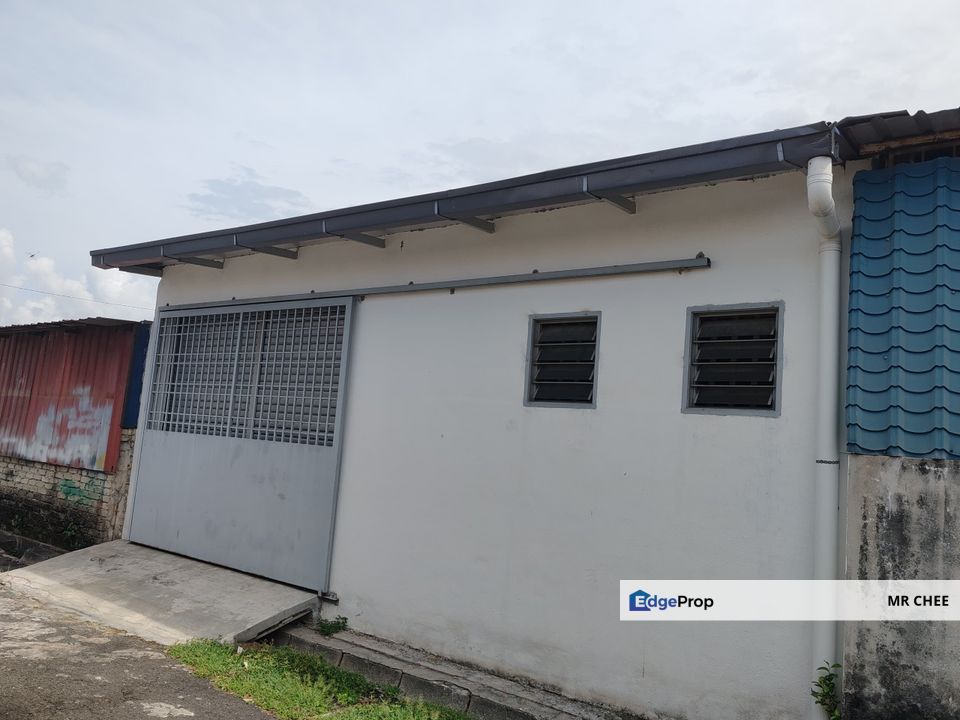Bercham 1.5sty terrace factory 25x85 low rental asking, Perak, Ipoh
