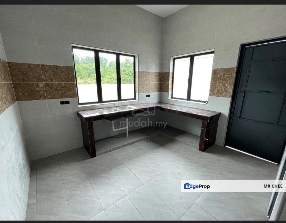 Taman Pinji Mewah pengkalan pegoh 1sty bungalow unoccupied, Perak, Lahat