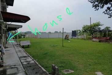 Panorama Lapangan Perdana Flat