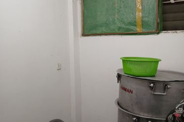 Panorama Lapangan Perdana Flat