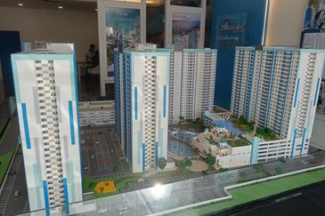 Freehold Mampu Milik Condo @ Bandar Seri Botani – 900 sqft, 3R2B!