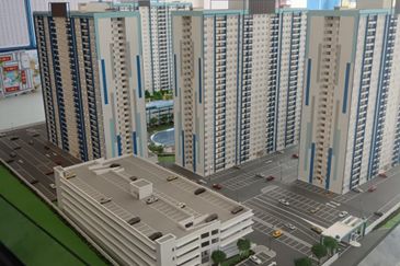 Freehold Mampu Milik Condo @ Bandar Seri Botani – 900 sqft, 3R2B!