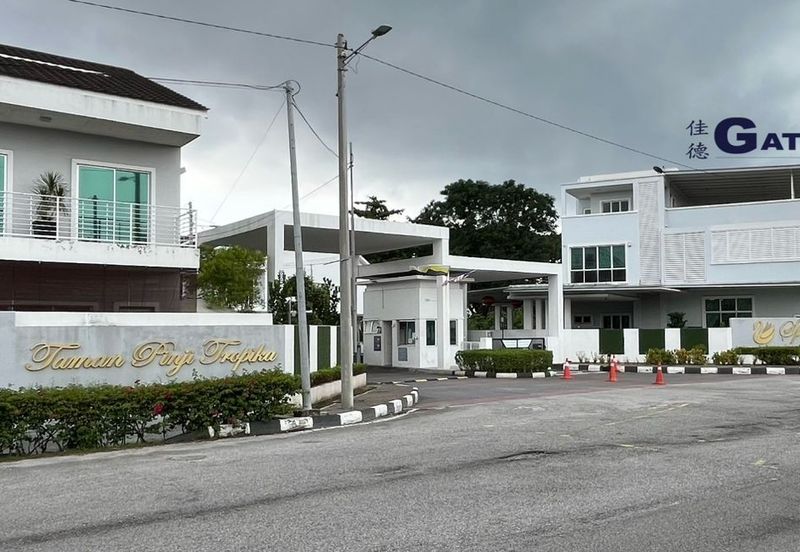 Springfields Residences (Taman Pinji Tropika)