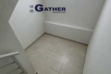 Springfields Residences (Taman Pinji Tropika)