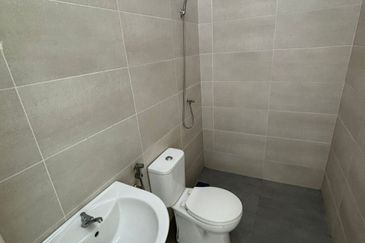 Springfields Residences (Taman Pinji Tropika)