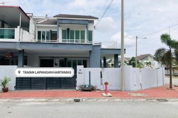 Taman Lapangan Hartamas Botani