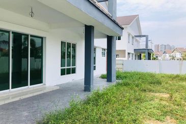 Taman Lapangan Hartamas Botani