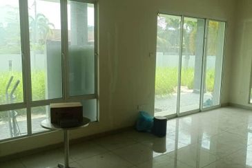 Taman Lapangan Hartamas Botani