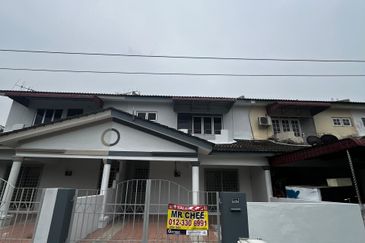 TAMAN ANJUNG BERCHAM UTARA