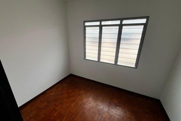 TAMAN ANJUNG BERCHAM UTARA