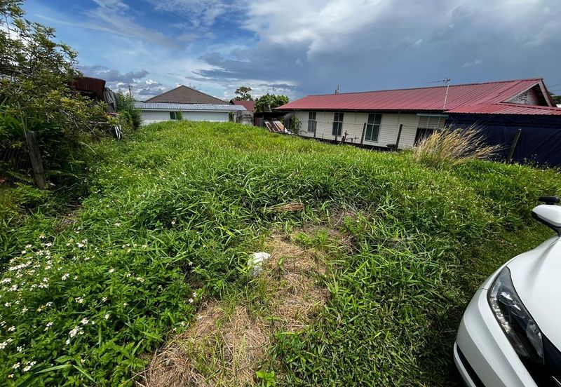 KAMPUNG BARU BUKIT MERAH