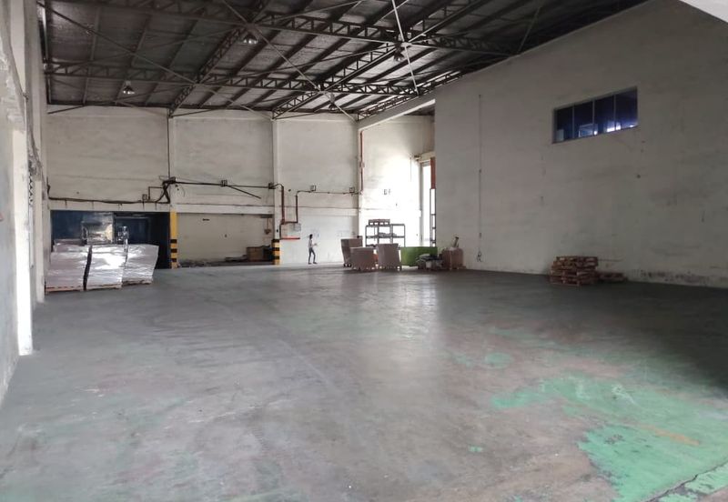 Corner Factory For Rent — Pengkalan 1 Perindustrian