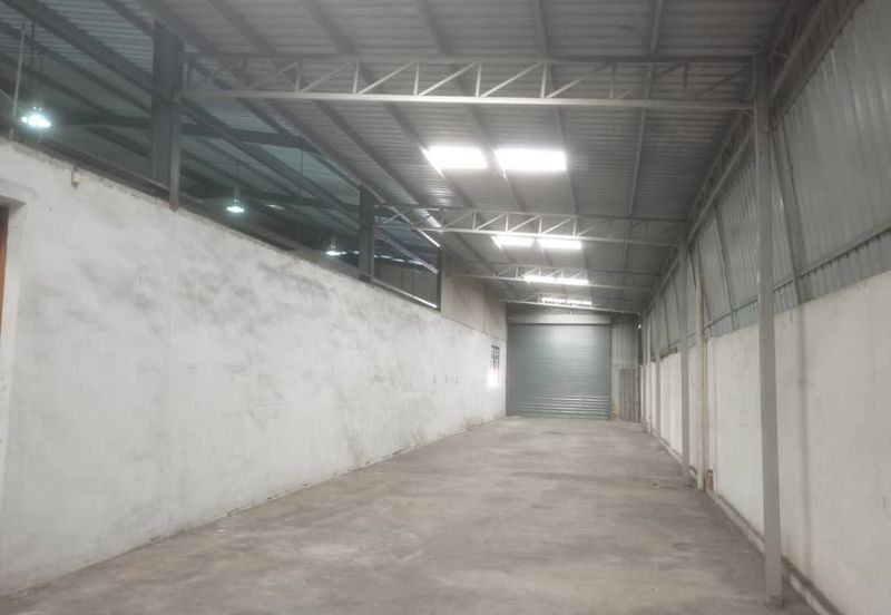 **FOR RENT | 1.5 Storey Semi-D Warehouse @ Sri Rapat, Ipoh 🏭
