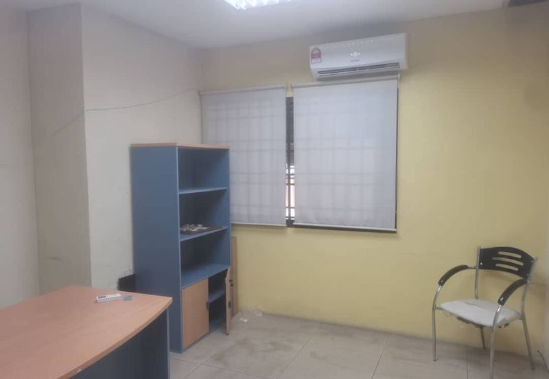 **FOR RENT | 1.5 Storey Semi-D Warehouse @ Sri Rapat, Ipoh 🏭