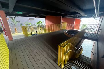 Piccadilly Service Residence @ Greentown