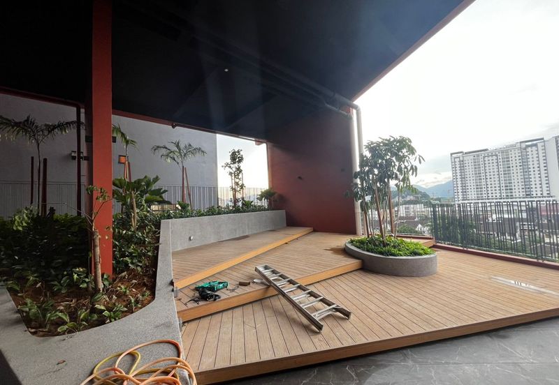 Piccadilly Service Residence @ Greentown