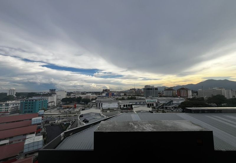 Piccadilly Service Residence @ Greentown