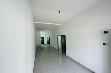 **1 Storey Terrace House for Sale @ Anjung Bercham Utama, Ipoh**