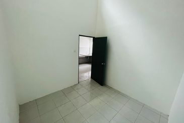 **1 Storey Terrace House for Sale @ Anjung Bercham Utama, Ipoh**