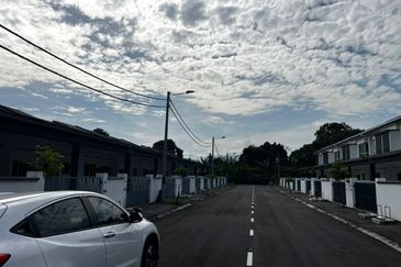 **1 Storey Terrace House for Sale @ Anjung Bercham Utama, Ipoh**