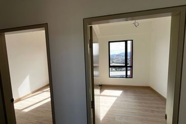 Piccadilly Service Residence @ Greentown