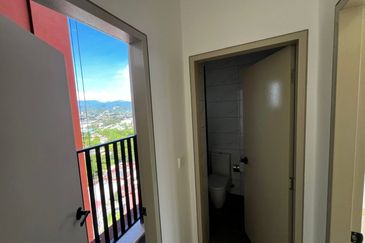 Piccadilly Service Residence @ Greentown