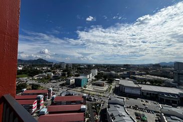 Piccadilly Service Residence @ Greentown